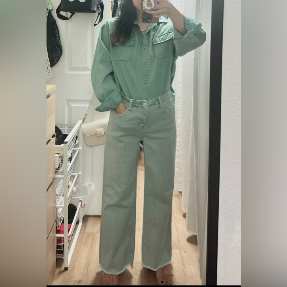 Vintage Mint Green Button-Up Shirt -Basic Edition… - image 7